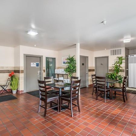 Red Lion Inn & Suites Sequim At Olympic National Park Εξωτερικό φωτογραφία