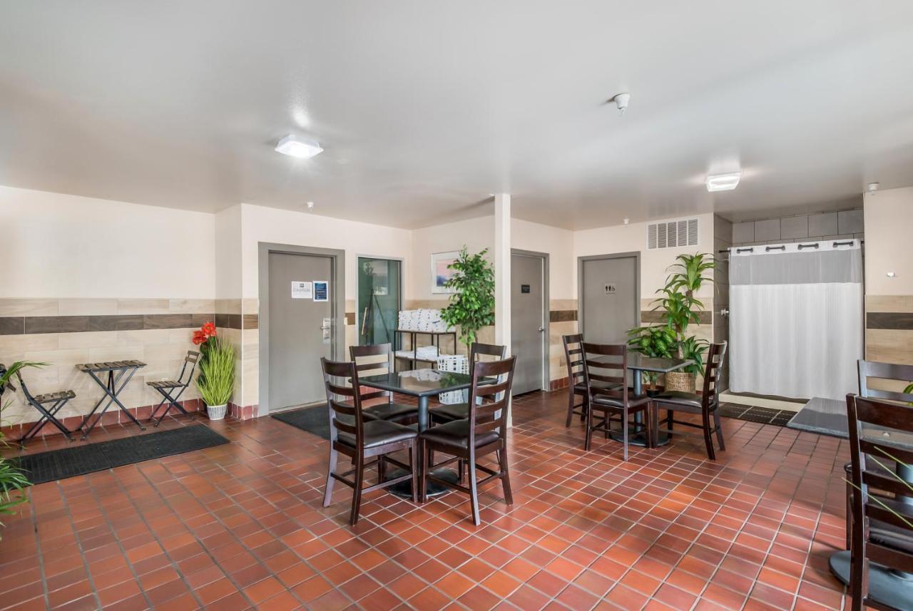 Red Lion Inn & Suites Sequim At Olympic National Park Εξωτερικό φωτογραφία