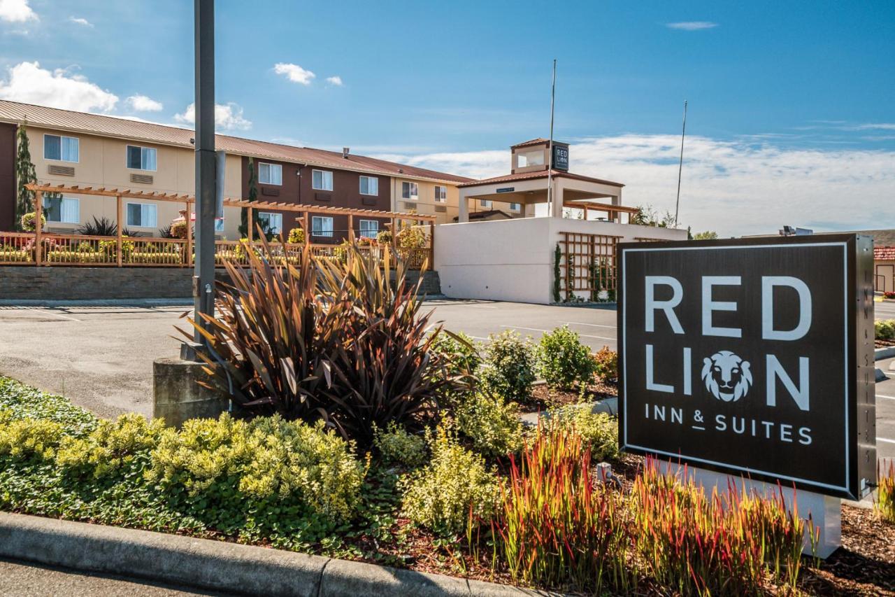 Red Lion Inn & Suites Sequim At Olympic National Park Εξωτερικό φωτογραφία